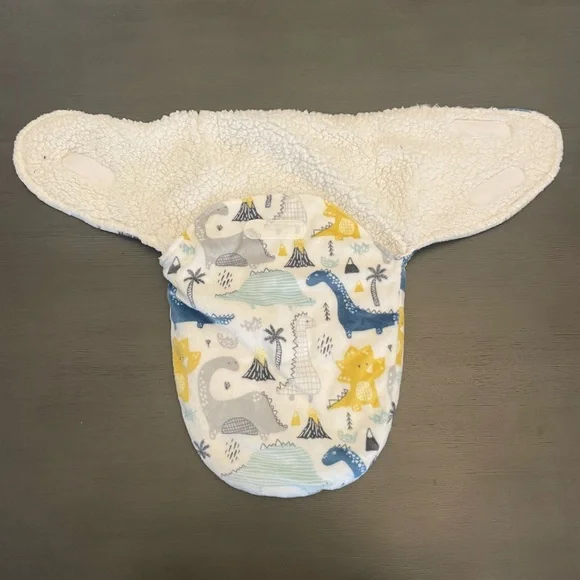Modern Baby Newborn 0-3 Months Swaddle Wrap Dinosaur Pattern - Picture 6 of 8